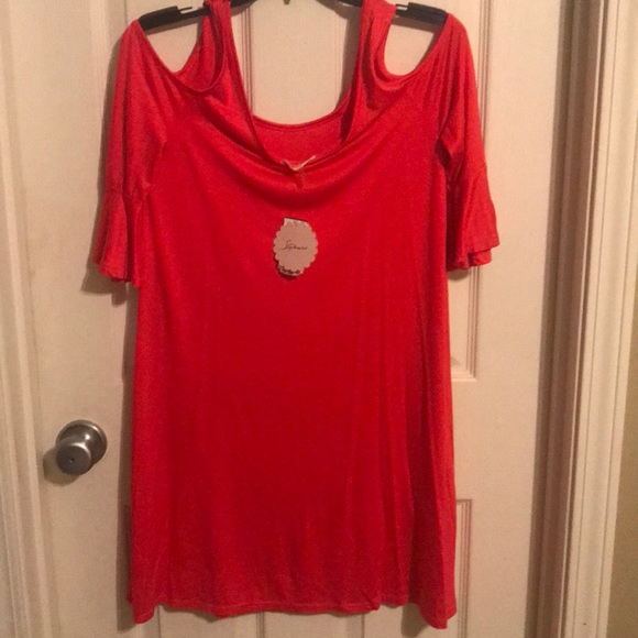 Top - Picture 2 of 2